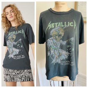 DAYDREAMER Metallica Money Tips Tee in Vintage Black, Med